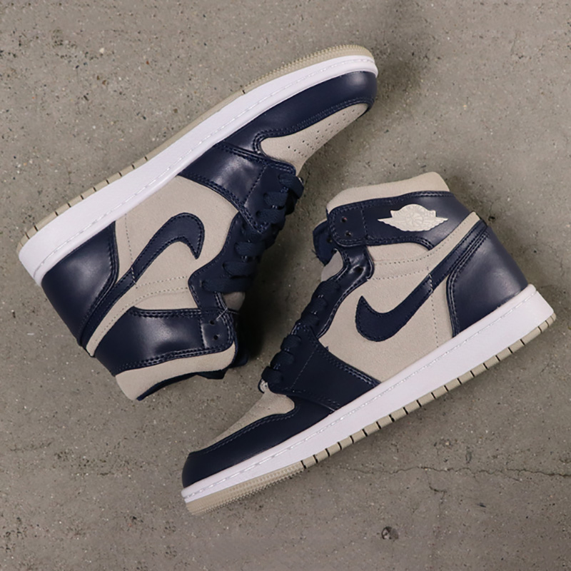 Jordan AJ1 Mid Top WMNS Navy Blue - 