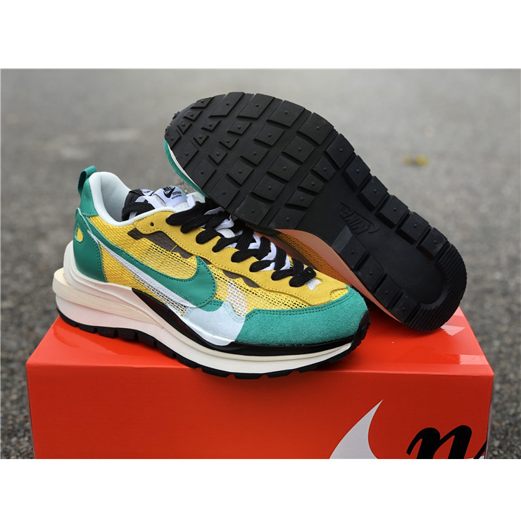Nike X Sacai Ldv Waffle Sneakers - 