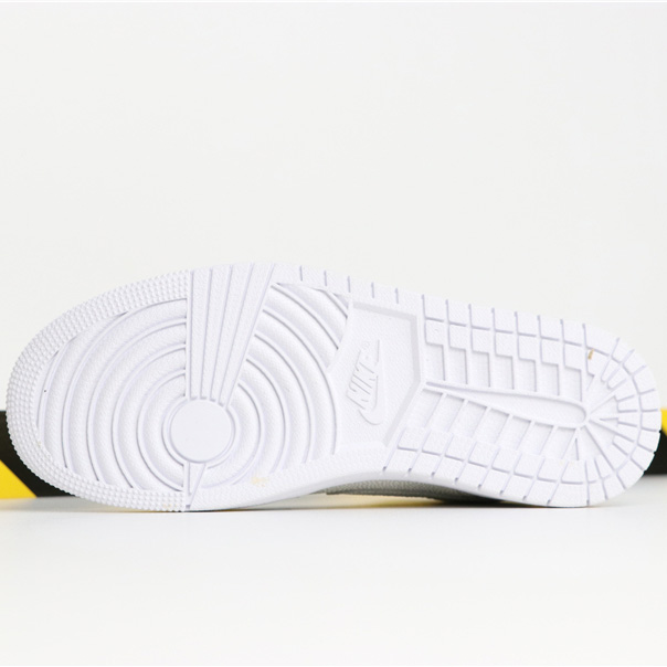 Jordan AJ1 Sneakers - 