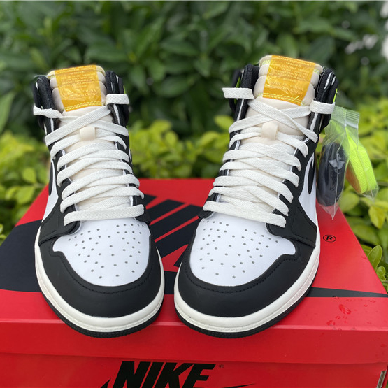 Jordan Air 1 High OG Volt Gold Sail 555088-118 - 
