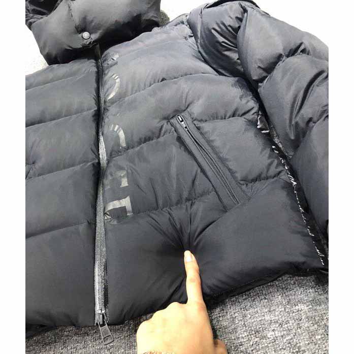 Moncler Maures Logo-print Quilted Down Jacket - 