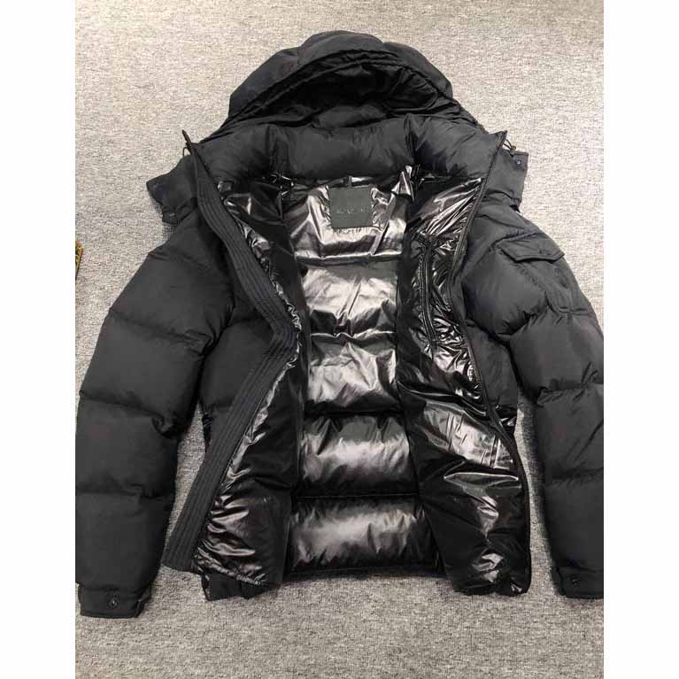 Moncler Maures Logo-print Quilted Down Jacket - 