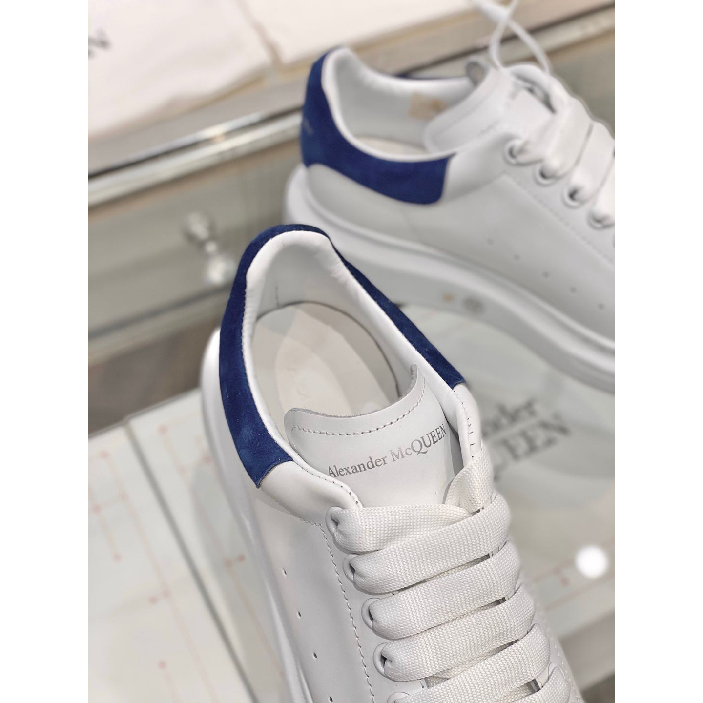 Alexander Mqueen Low-Top Air Platform Leather Sneakers    - 