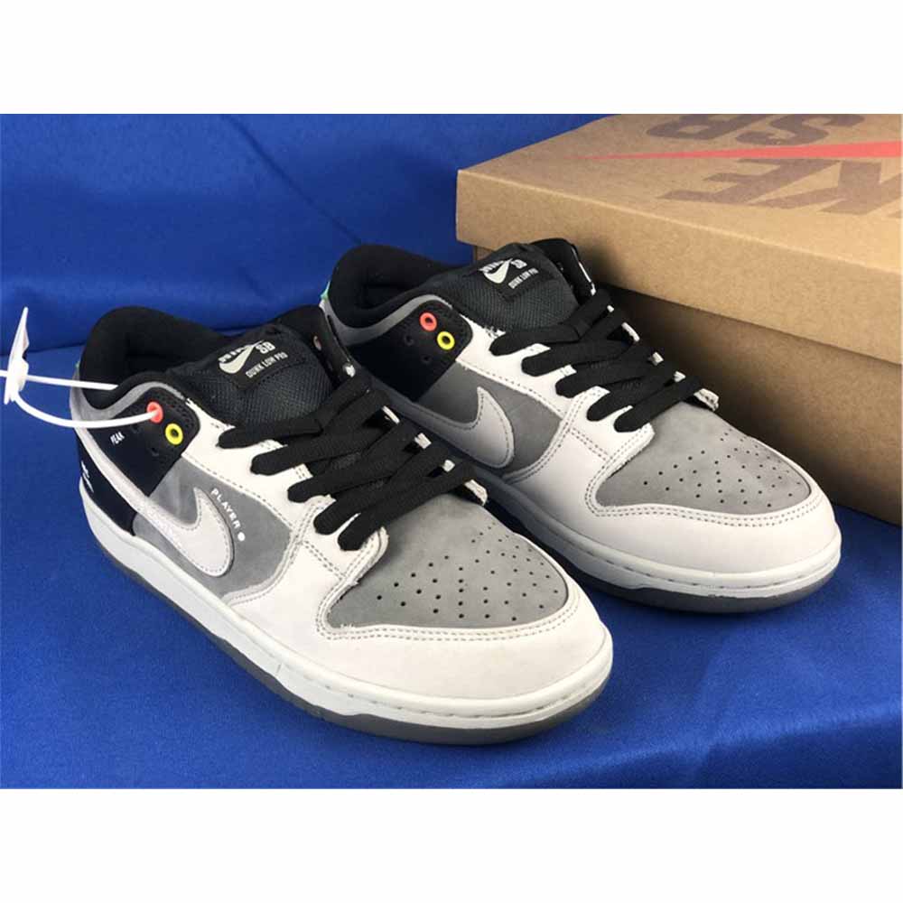 Nike SB Dunk Low 