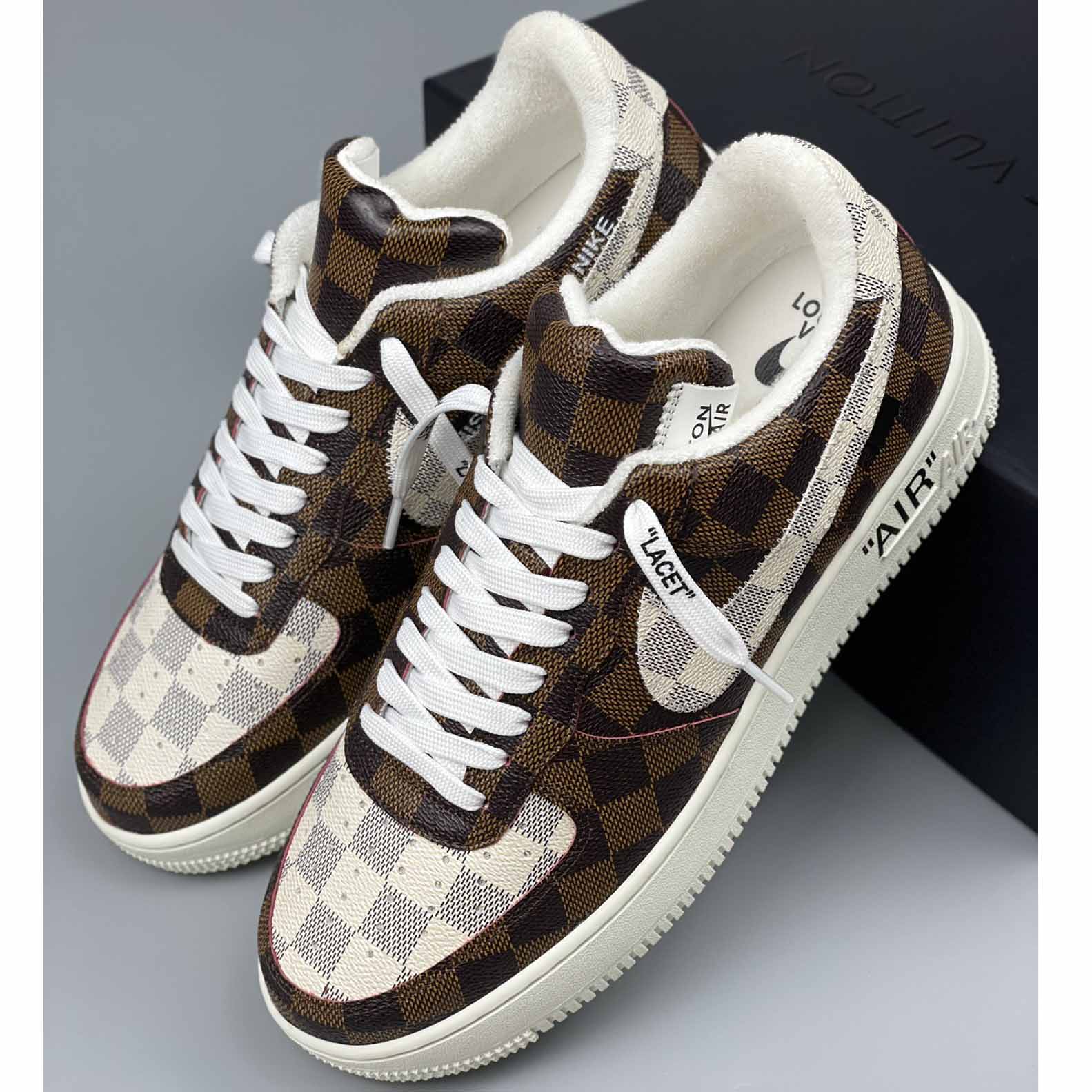 Louis Vuitton X Nike Air Force 1 Sneaker - 