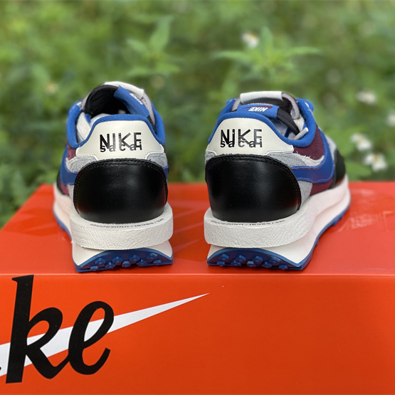 Nike Ldwaffle "Undercover X Sacai - Night Maroon" Sneaker - 