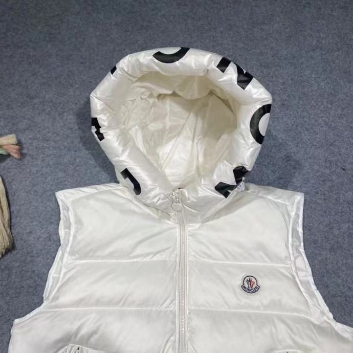 Moncler Vest In black - 