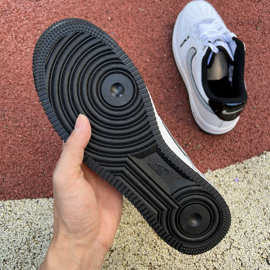 Nike Low Sneaker Air Force 1 '07 LV8 White Grey - 