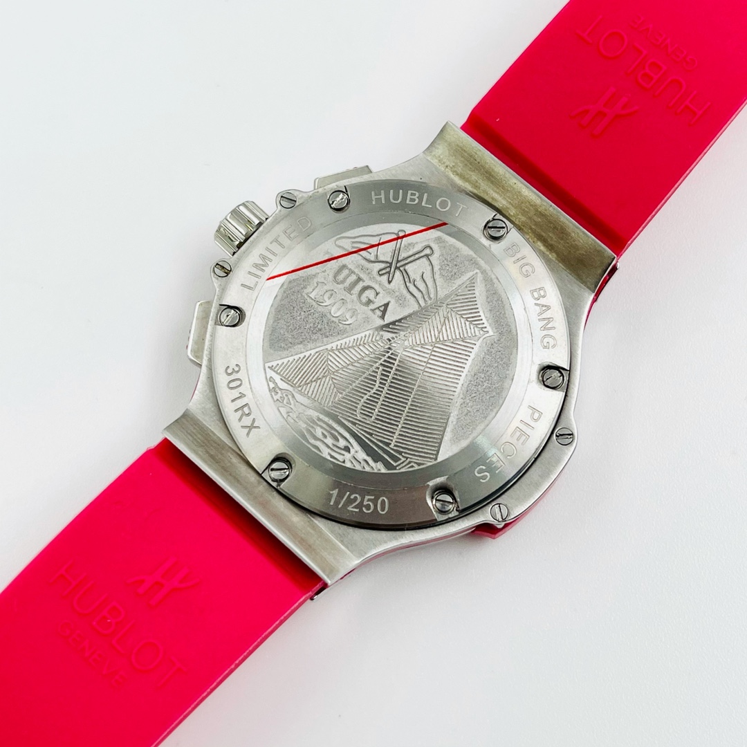 Hublot Watch   36.4mm - 