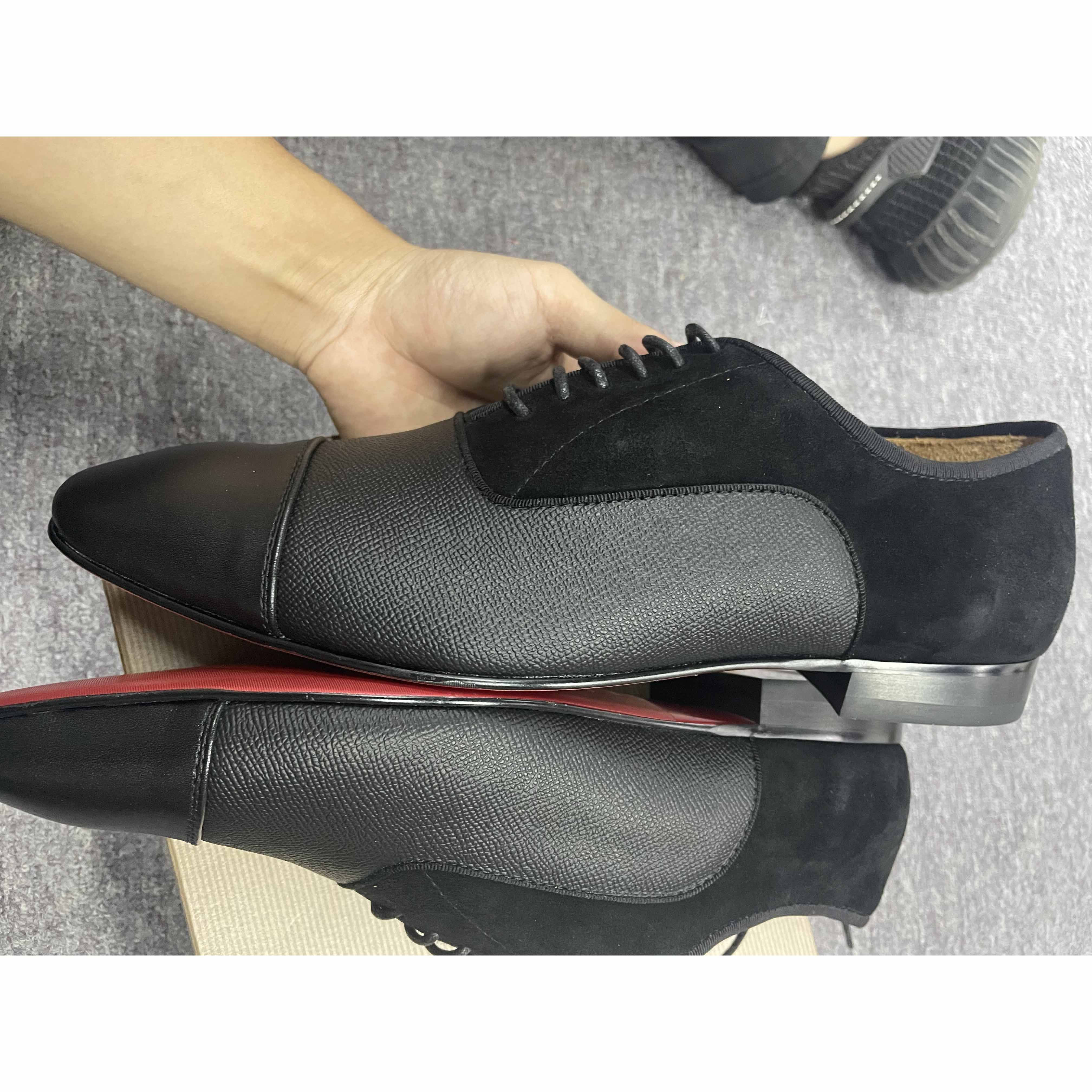 Christian Louboutin A Mile In Greggo Flat - 