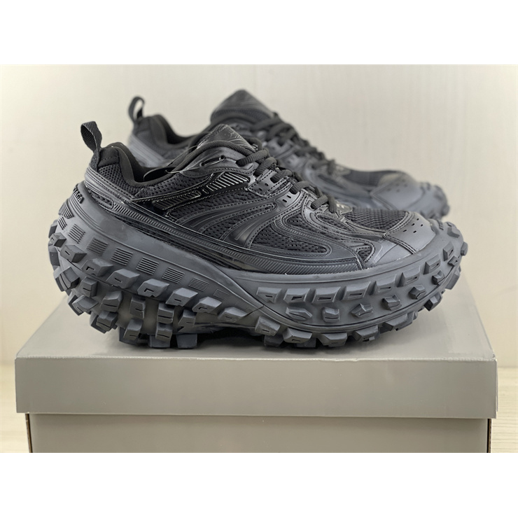 Balenciaga Men's Defender Sneaker In Black - 