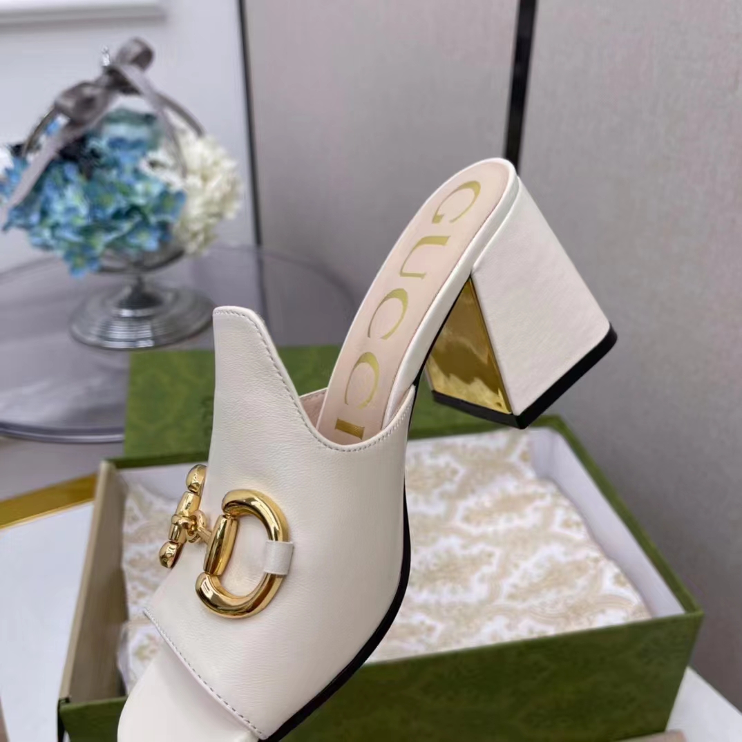 Gucci Women's slide sandal with Horsebit - 
