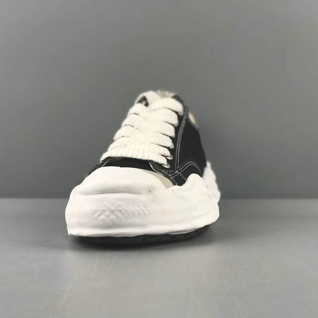 Maison Mihara Yasuhiro Original Sole Toe Cap Lowcut Canvas Sneaker - 