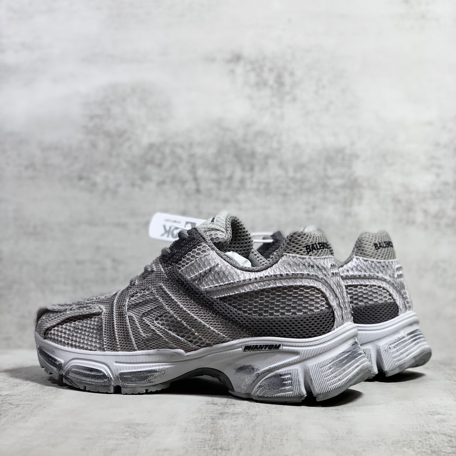 Balenciaga Men's Phantom Sneaker Washed In Grey - 