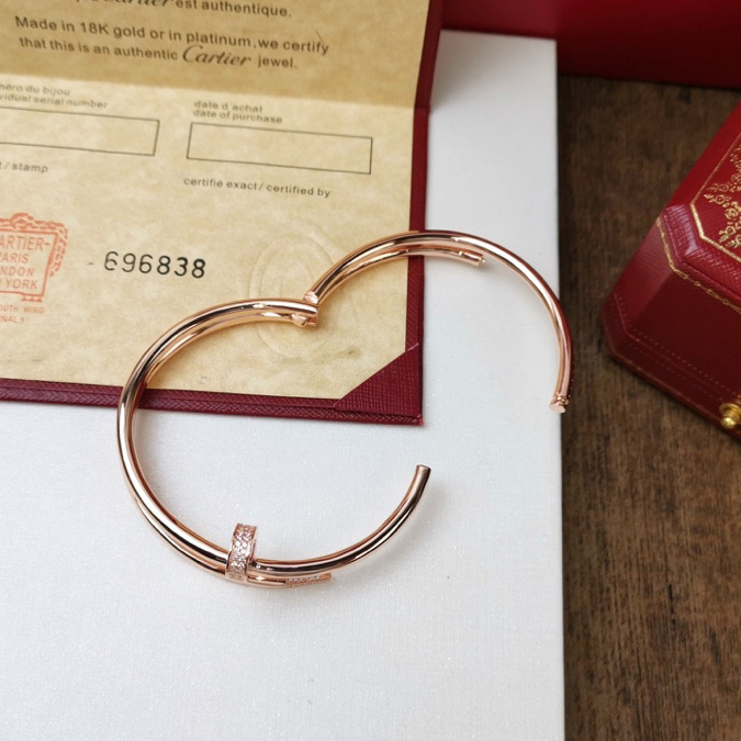 Cartier Juste Un Clou Bracelet - 