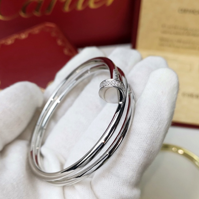 Cartier Juste Un Clou Bracelet - 