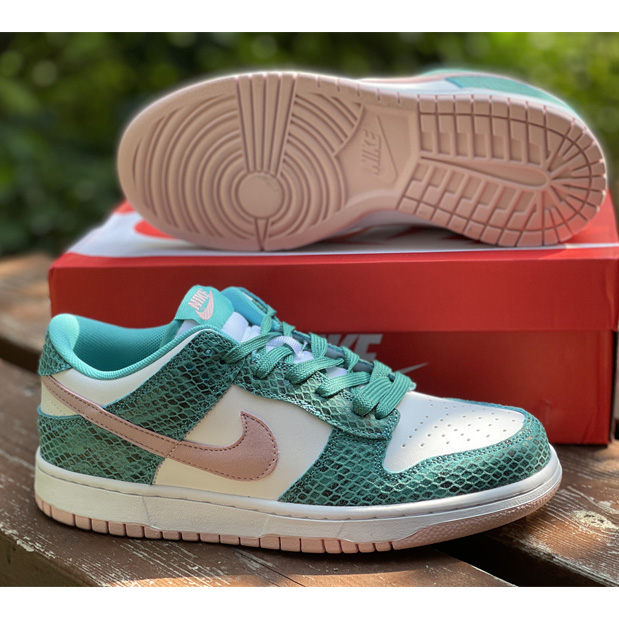 Nike Dunk SB Low ''Snake Skin'' Sneaker    DR8577-300 - 