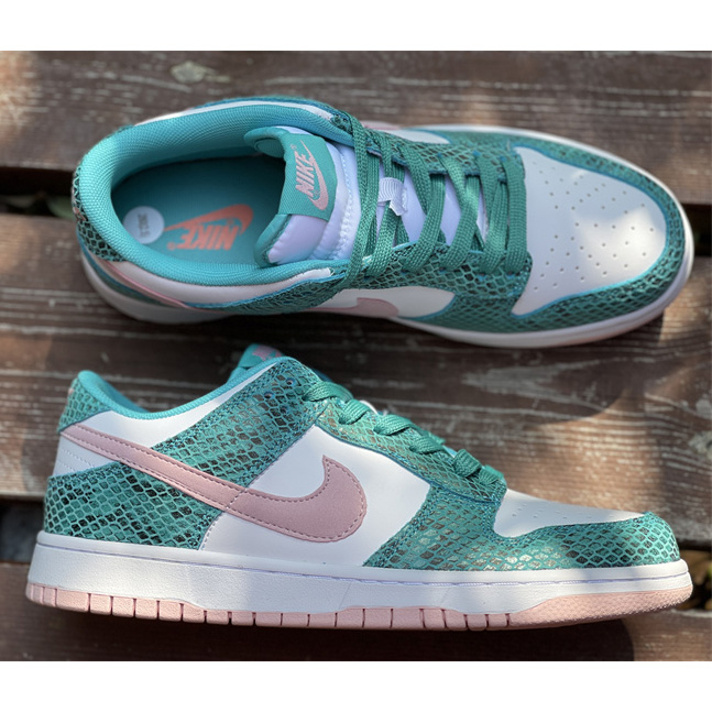 Nike Dunk SB Low ''Snake Skin'' Sneaker    DR8577-300 - 