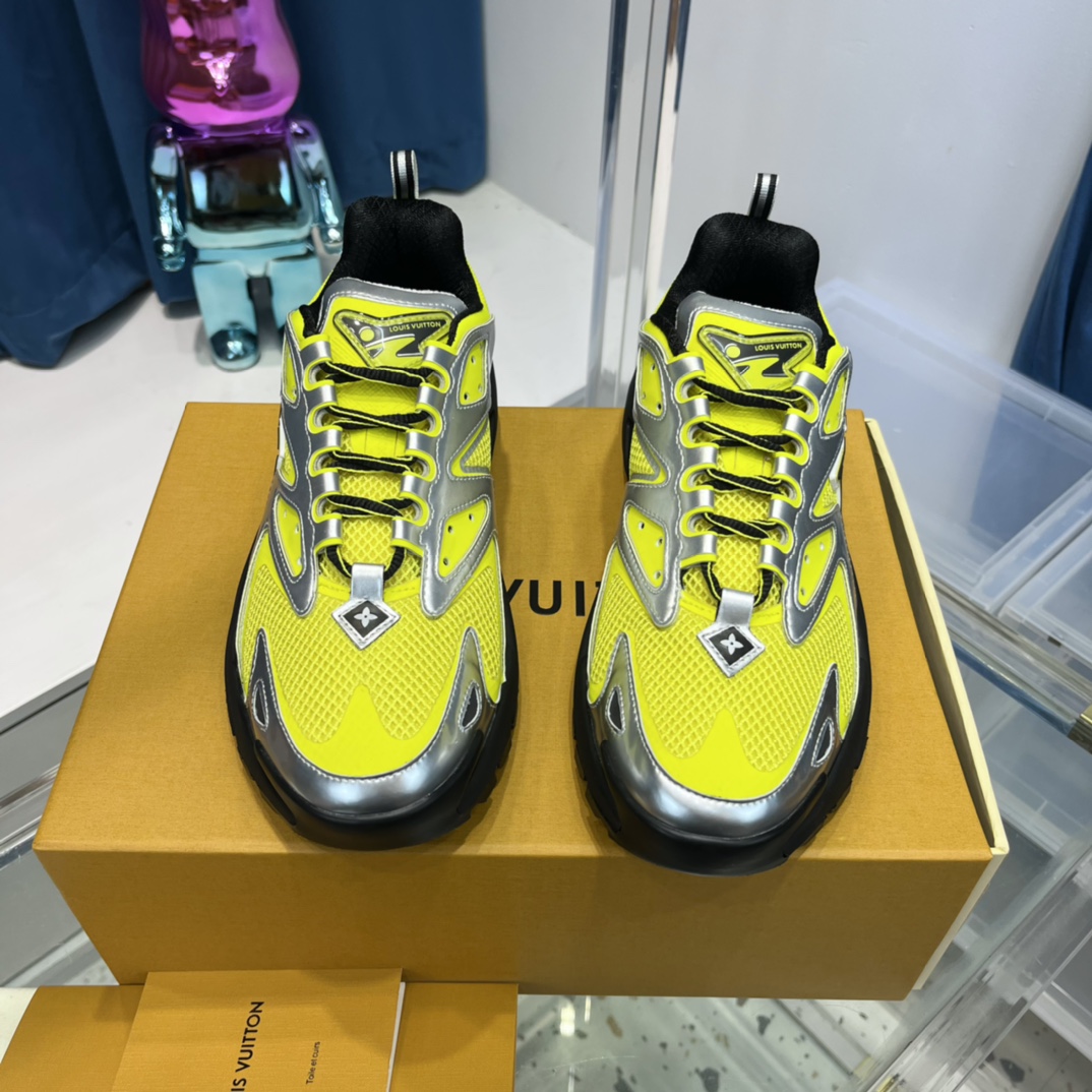 Louis Vuitton  LV Runner Tatic Sneaker     1AA3A8 - 