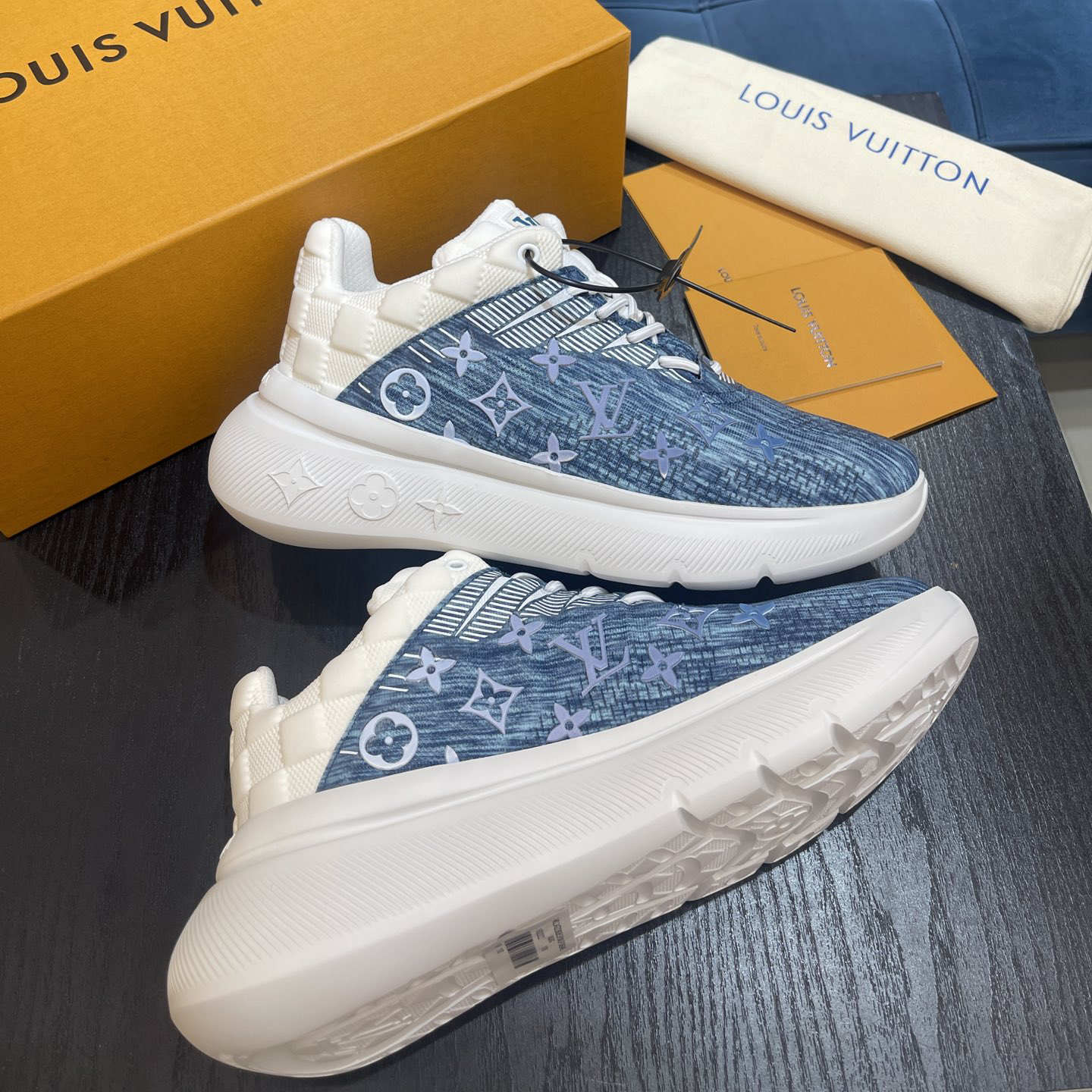 Louis Vuitton Show Up Sneaker     - 