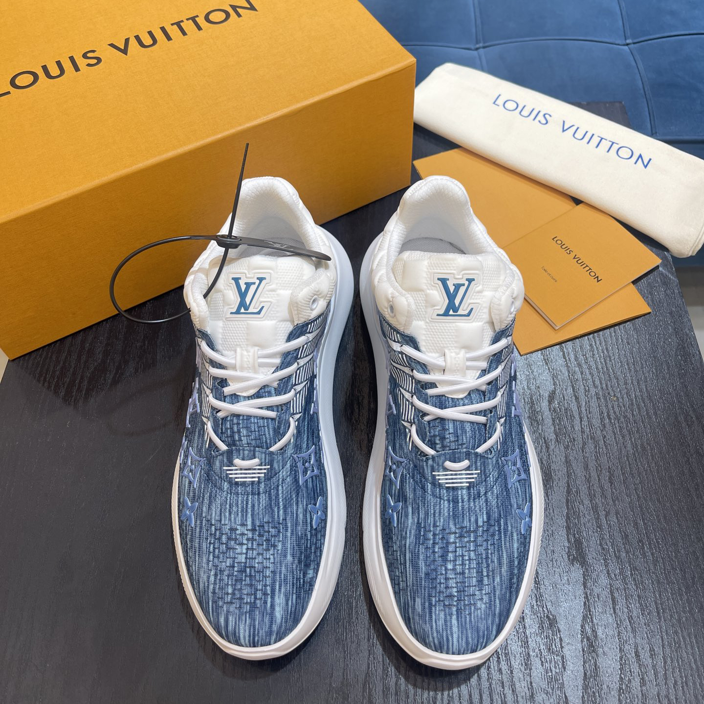 Louis Vuitton Show Up Sneaker     - 