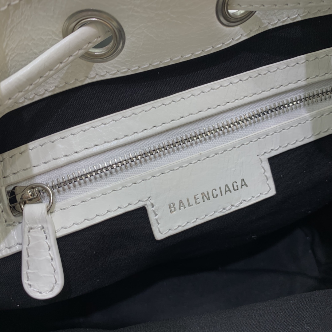 Balenciaga Le Cagole XS Bucket Bag In White Arena Lambskin, Aged-Silver Hardware(15-19.8-17.8cm) - 