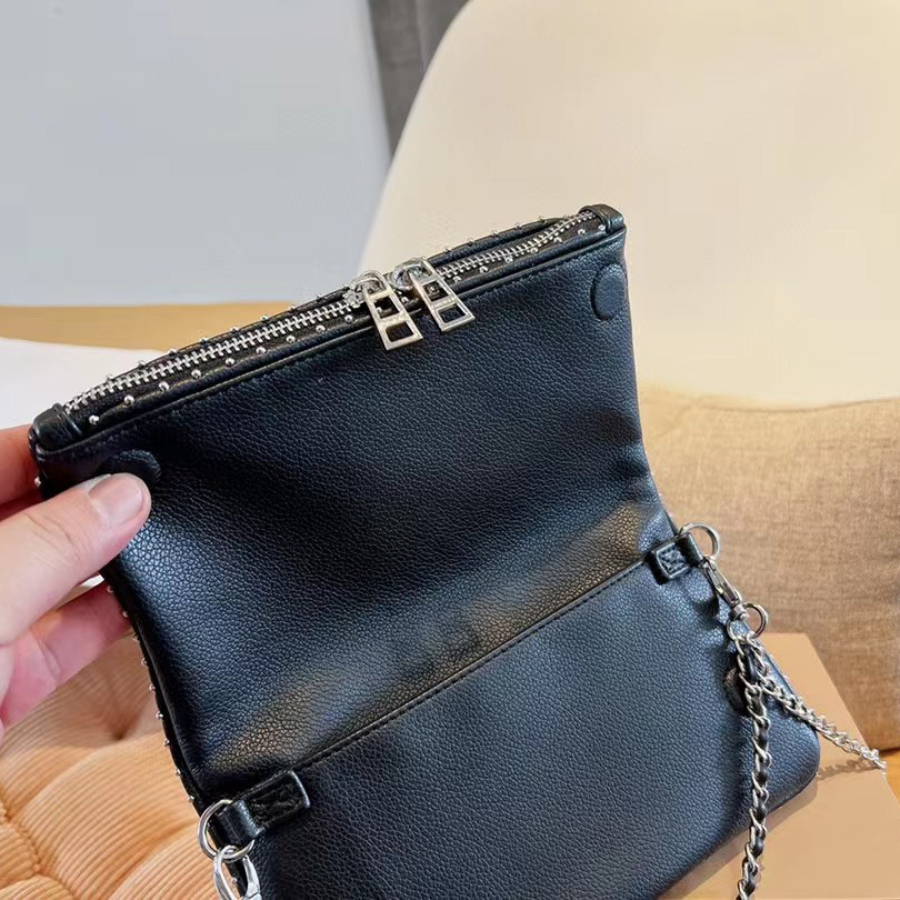 Zadig & Voltaire Shoulder Bag In Black(21-13-3cm) - 