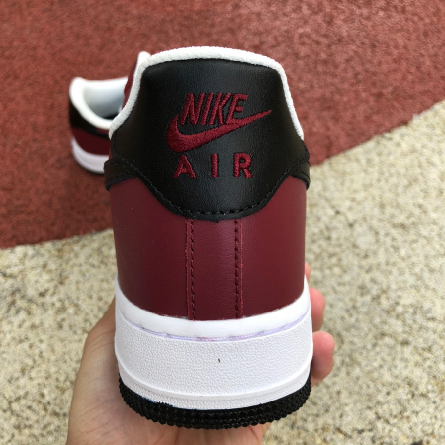 Nike Air Force 1 Low ’07 Sneaker      FD0300-600 - 