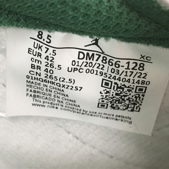 Travis Scott x Air Jordan 1 " Reverse Mocha " Sneaker   DM7866-128 - 