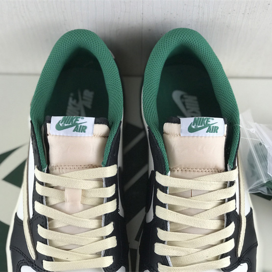 Travis Scott x Air Jordan 1 " Reverse Mocha " Sneaker   DM7866-128 - 
