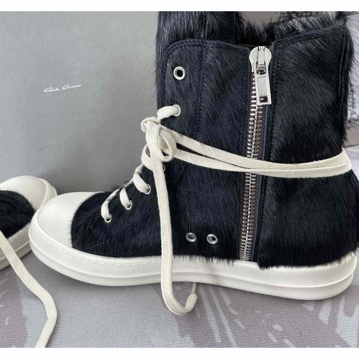 Rick Owens High Top Sneakers In Black - 