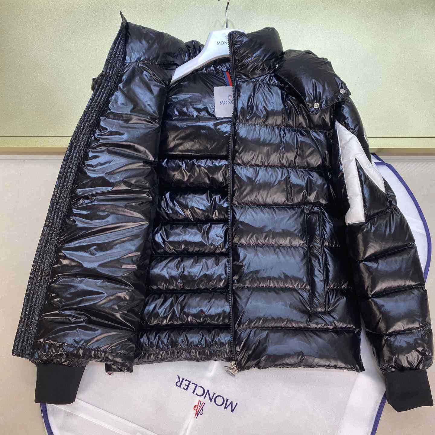 Moncler Corydale Short Down Jacket - DesignerGu