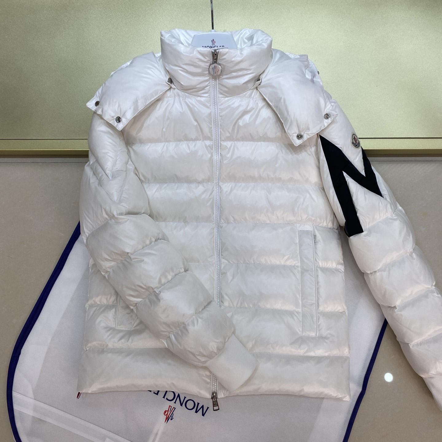 Moncler Corydale Short Down Jacket - DesignerGu