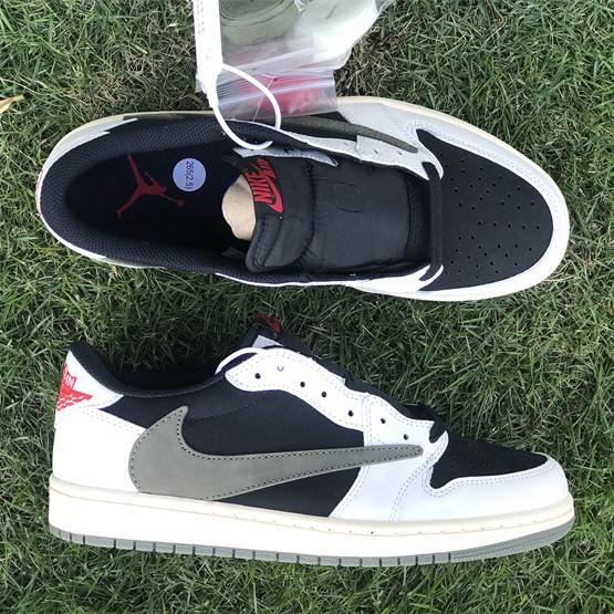 Travis Scott x Air Jordan 1 Low WMNS Sneaker   DZ4137-106 - 