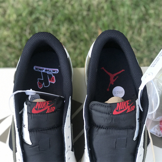 Travis Scott x Air Jordan 1 Low WMNS Sneaker   DZ4137-106 - 