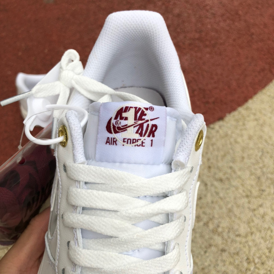 Air Force 1’07 Low Premium"White Sail Team Red" Sneaker   DQ7664-100 - 