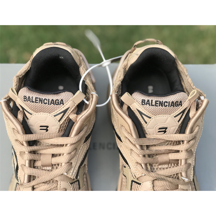 Balenciaga Runner Sneaker  - 