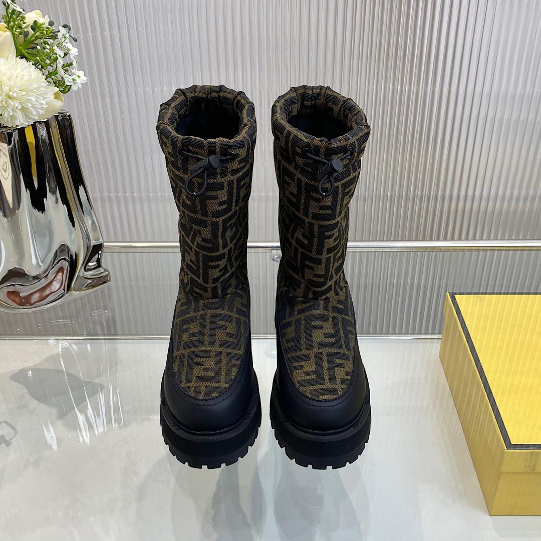 Fendi FF Logo Boots - 