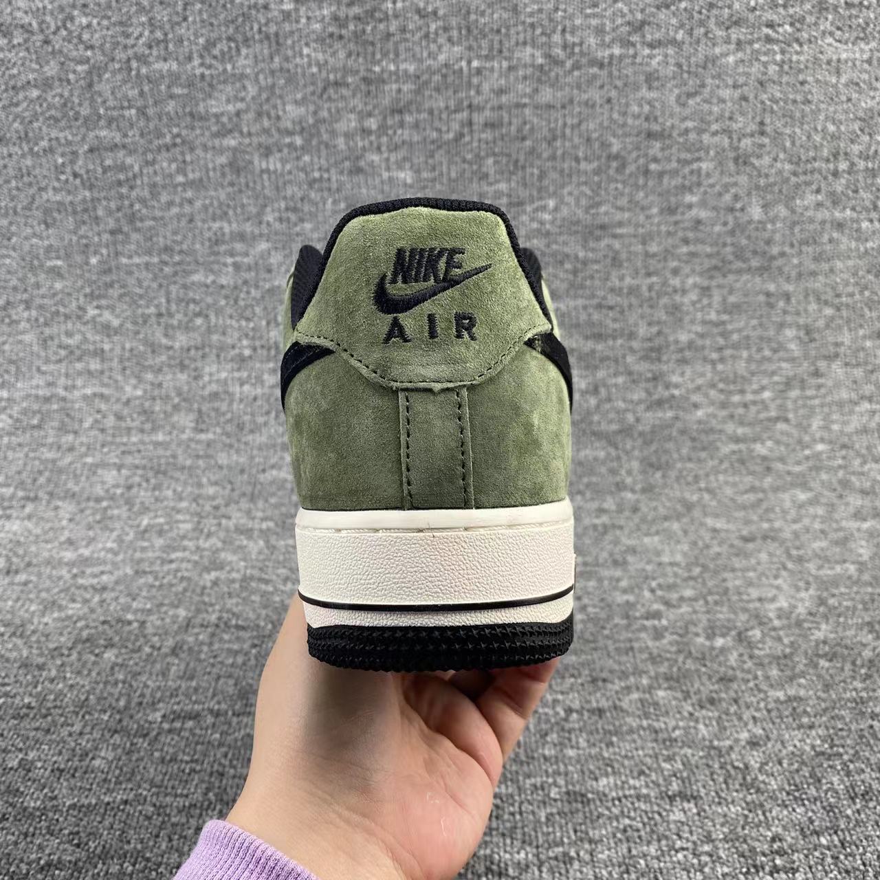 Kira x Nike Air Force 1 Low ’07 Sneaker     DI3966-023 - 
