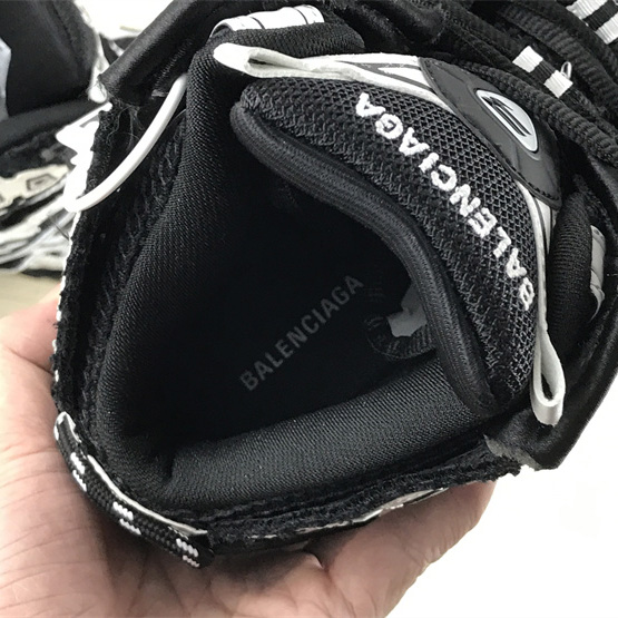 Balenciaga Runner High Top Sneaker - 