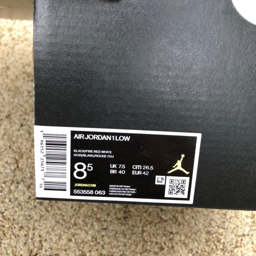 Air Jordan 1 Low AJ1 Sneaker   553558-063 - 