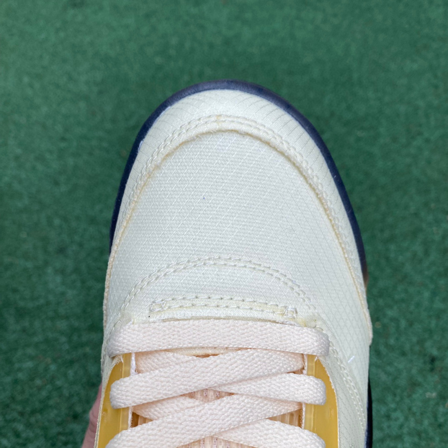 AirJordan 5 AJ5 x Off-White Ow Sneaker      DH8565-100 - 