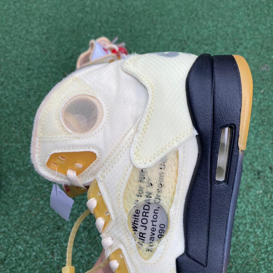AirJordan 5 AJ5 x Off-White Ow Sneaker      DH8565-100 - 