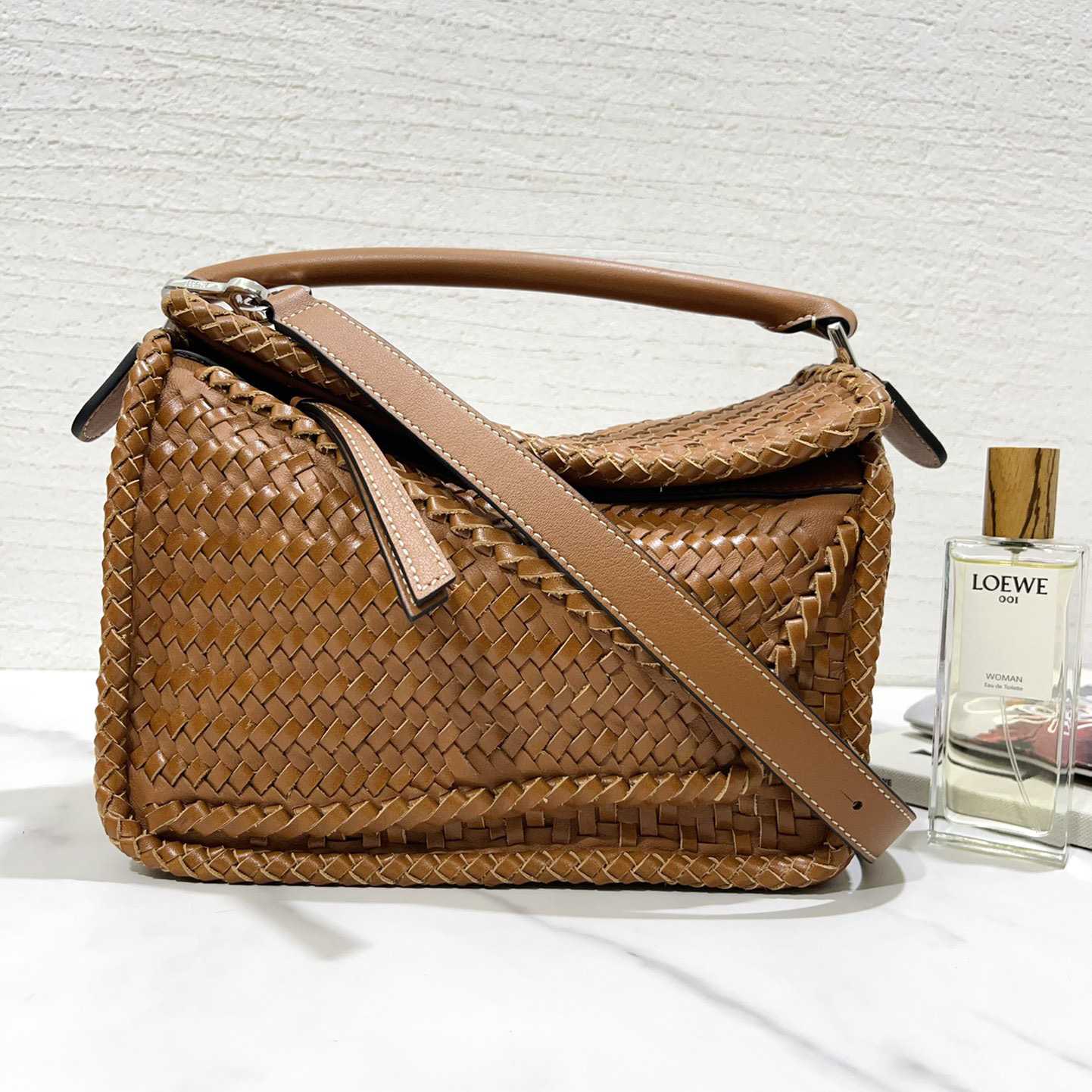 Loewe Women's Brown Puzzle Woven Small Bag(24*16.5*10cm) - DesignerGu