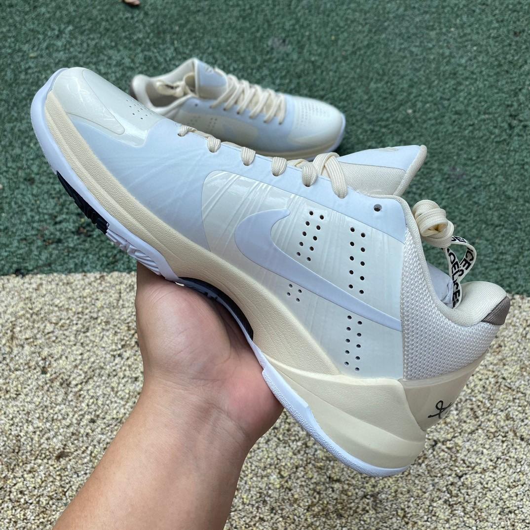 Off-white x Nike Kobe Sneaker      CZ0790-113 - 