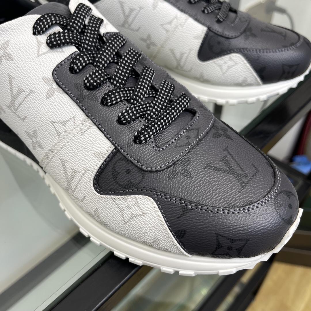 Louis Vuitton Run Away Sneaker        1A8UZL - 