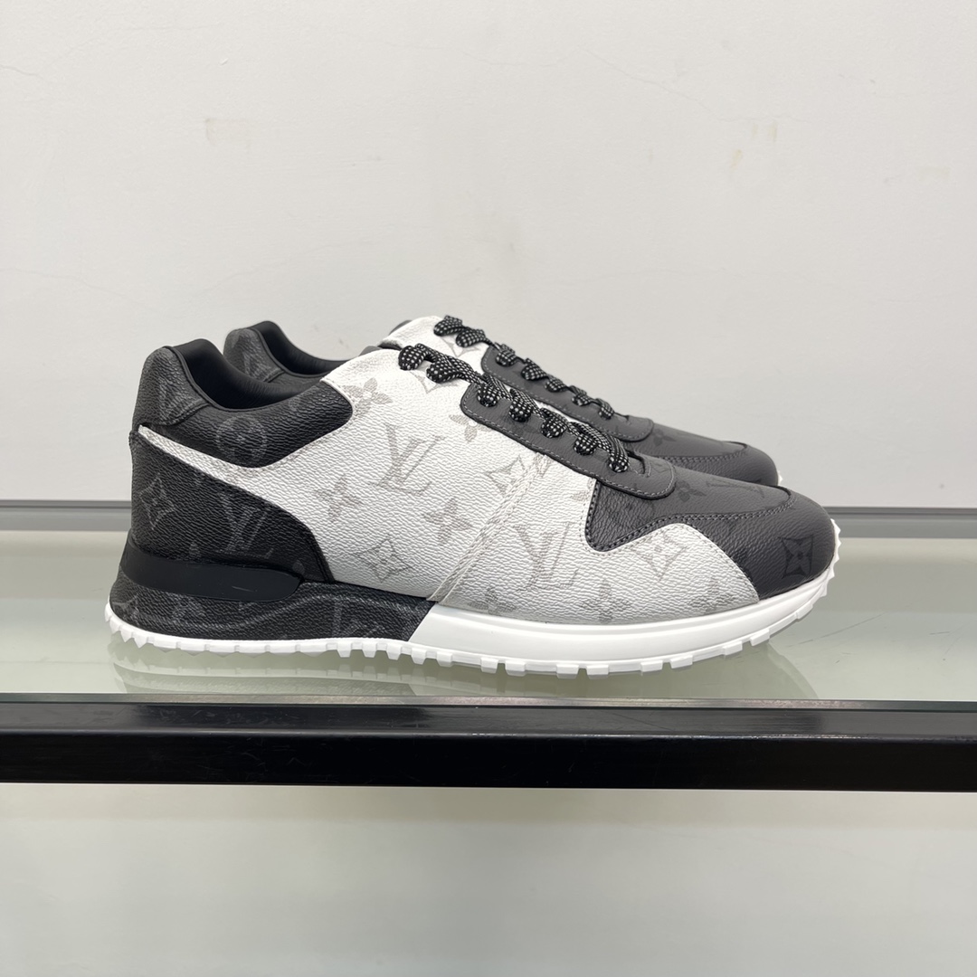 Louis Vuitton Run Away Sneaker        1A8UZL - 