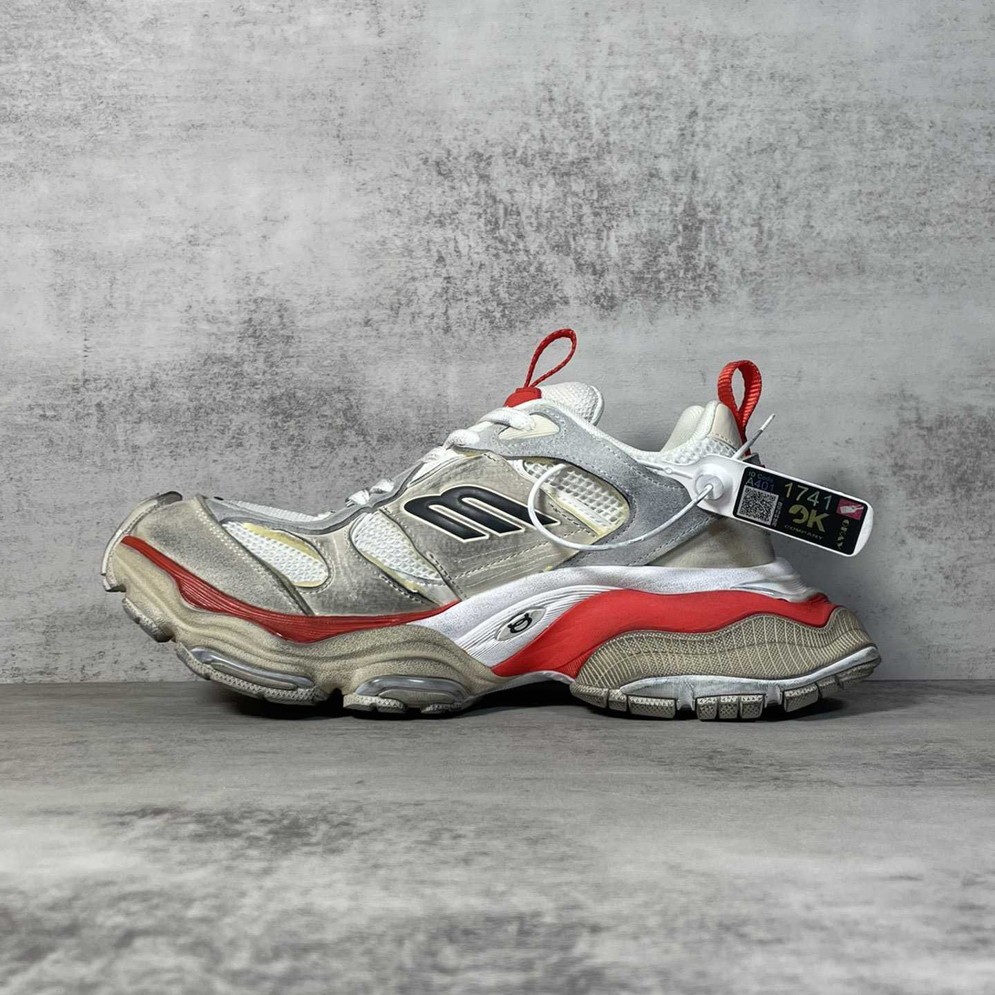 Balenciaga Cargo Sneaker In Beige, Grey And Red - 