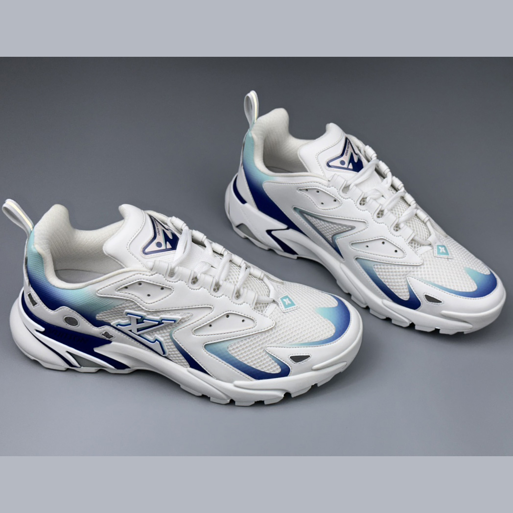 Louis Vuitton Runner Tatic Sneaker(Upon UK Size)     - 