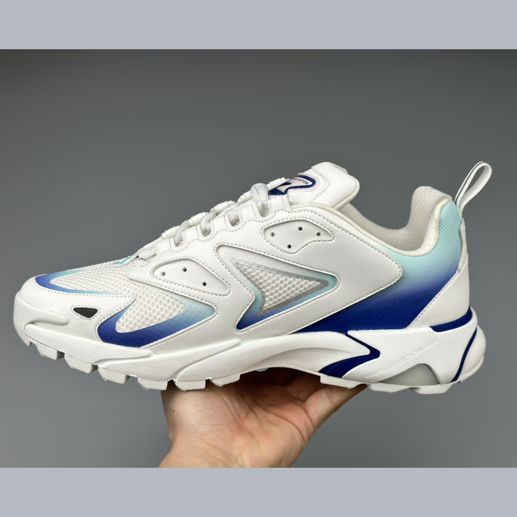 Louis Vuitton Runner Tatic Sneaker(Upon UK Size)     - 